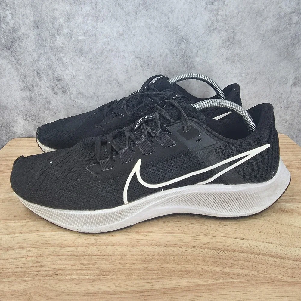 Nike Air Zoom Pegasus 38 Running Shoes Mens 10.5 Black White Sneakers CZ1891-001